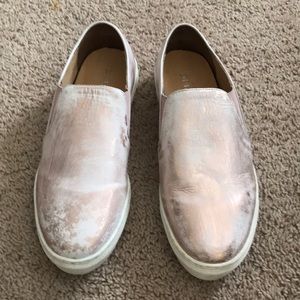 Diba True slip ons